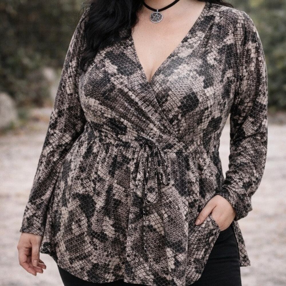 Torrid 3X Plus Animal Print Mesh Faux Wrap Babydoll Long Sleeve Blouse Top
